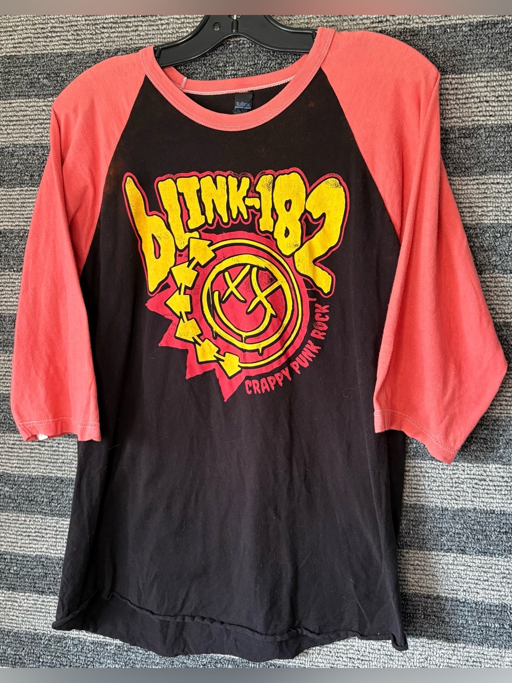 Blink-182 2016 North American Tour Raglan 3/4 Sleeve Concert Shirt Men’s Medium